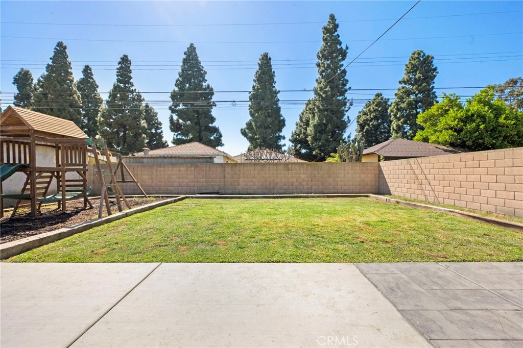 4855 Pearce Avenue Long Beach, CA 90808 - Photo 32 of 42