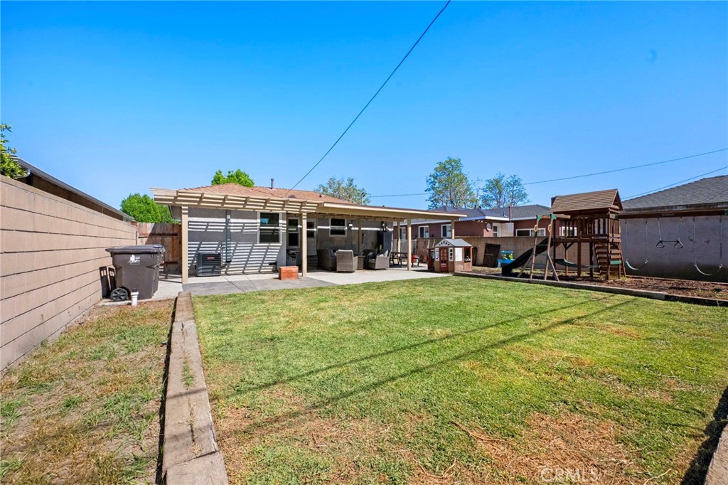 4855 Pearce Avenue Long Beach, CA 90808 - Photo 40 of 42