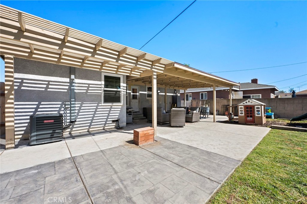 4855 Pearce Avenue Long Beach, CA 90808 - Photo 41 of 42