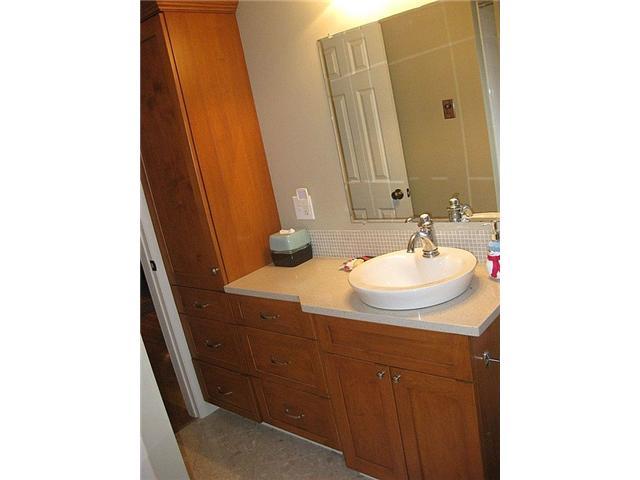 2038 Kentwell Road Columbus, OH 43221 - Photo 8 of 19 Gallery Image 8