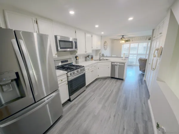 $3,795 | 8640 Mission San Carlos Drive, Unit 45, Santee, CA 92071