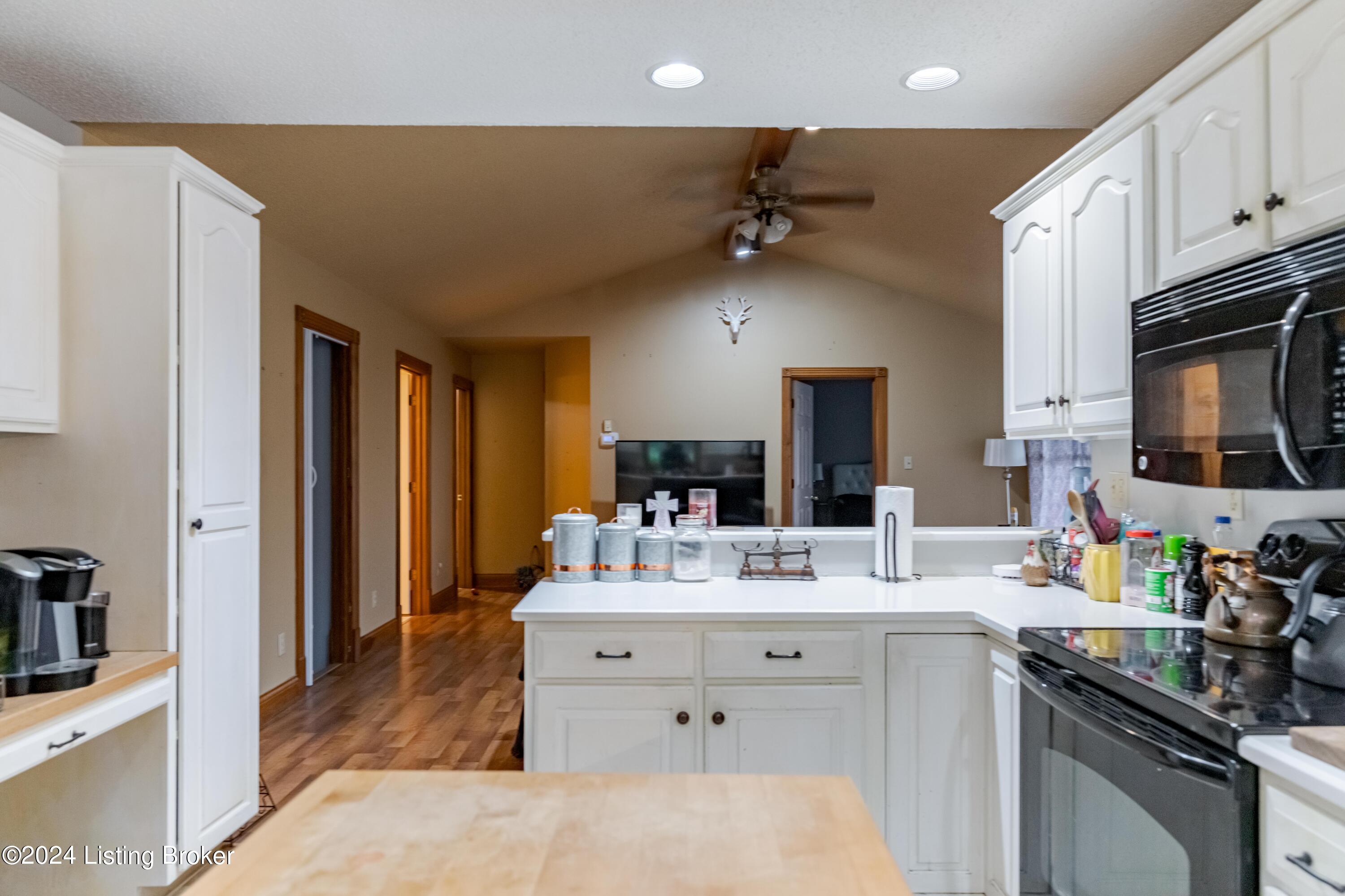 2586 Hickory Ridge Road Mount Eden, KY 40046 - Photo 13 of 30 DSC01682