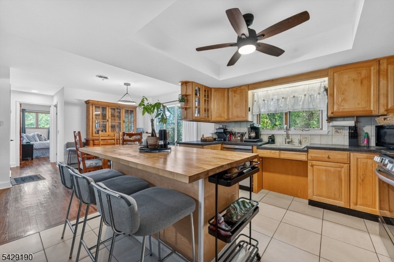 886 Old Chester Road Far Hills, NJ 07931 - Photo 7 of 32