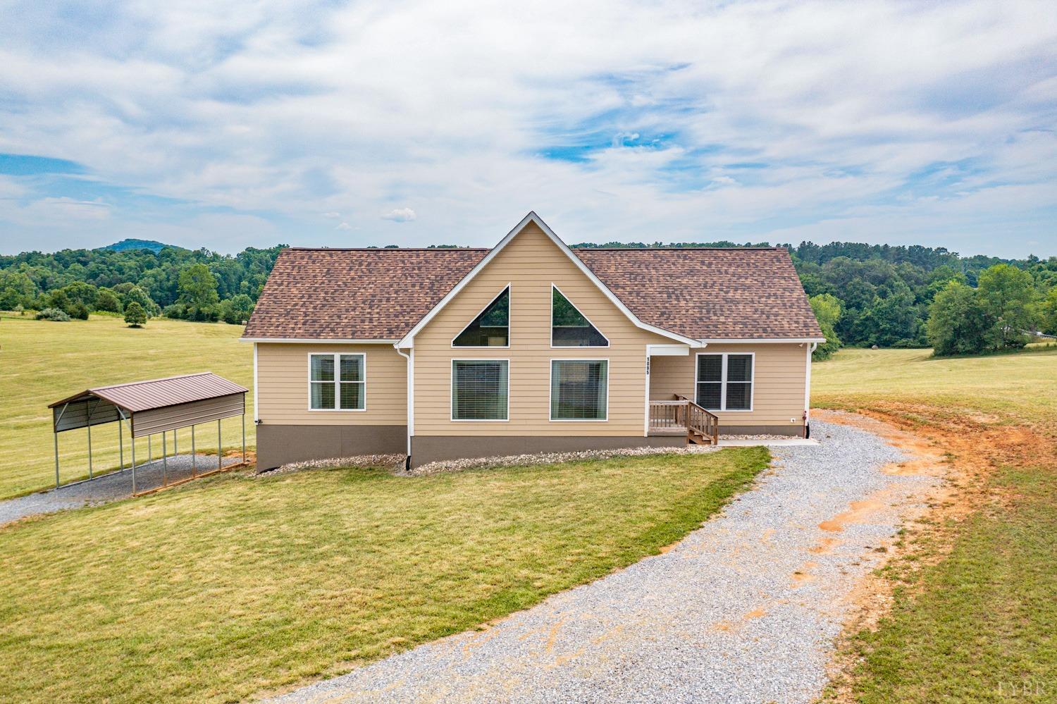 1095 Lizard Ridge Road Bedford, VA 24523 - Photo 1 of 38 Gallery Image 1