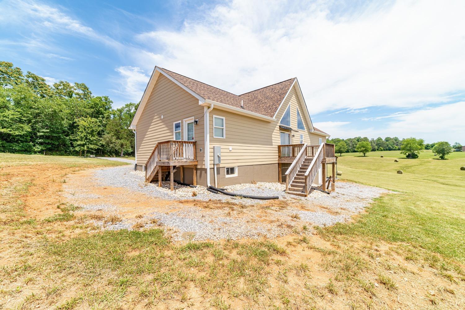 1095 Lizard Ridge Road Bedford, VA 24523 - Photo 21 of 38 Gallery Image 21
