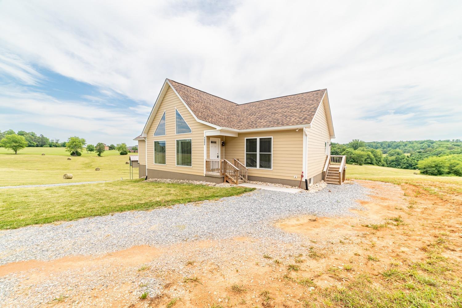 1095 Lizard Ridge Road Bedford, VA 24523 - Photo 36 of 38 Gallery Image 36
