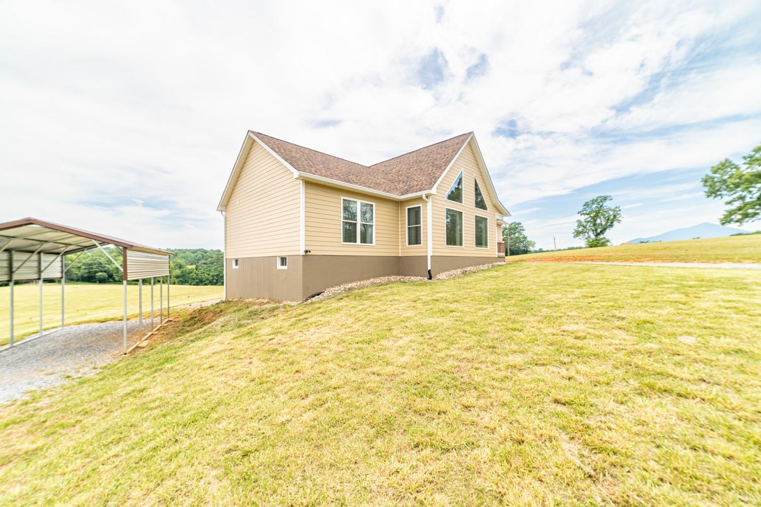 1095 Lizard Ridge Road Bedford, VA 24523 - Photo 37 of 38 Gallery Image 37