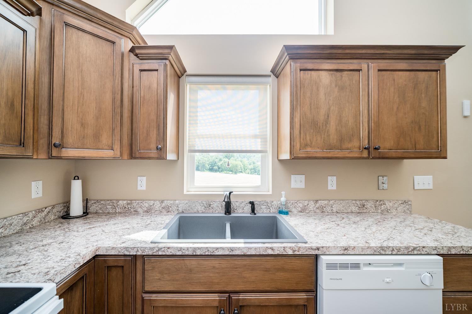1095 Lizard Ridge Road Bedford, VA 24523 - Photo 7 of 38 Gallery Image 7