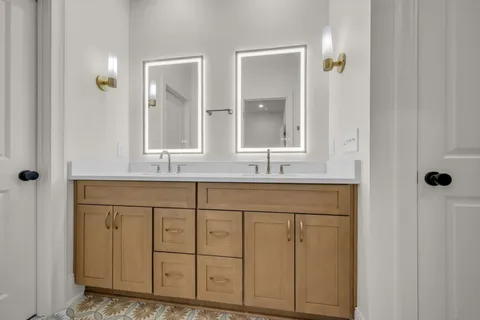 $525,000 | 6305 Robertson Avenue, Unit 4, Nashville, TN 37209