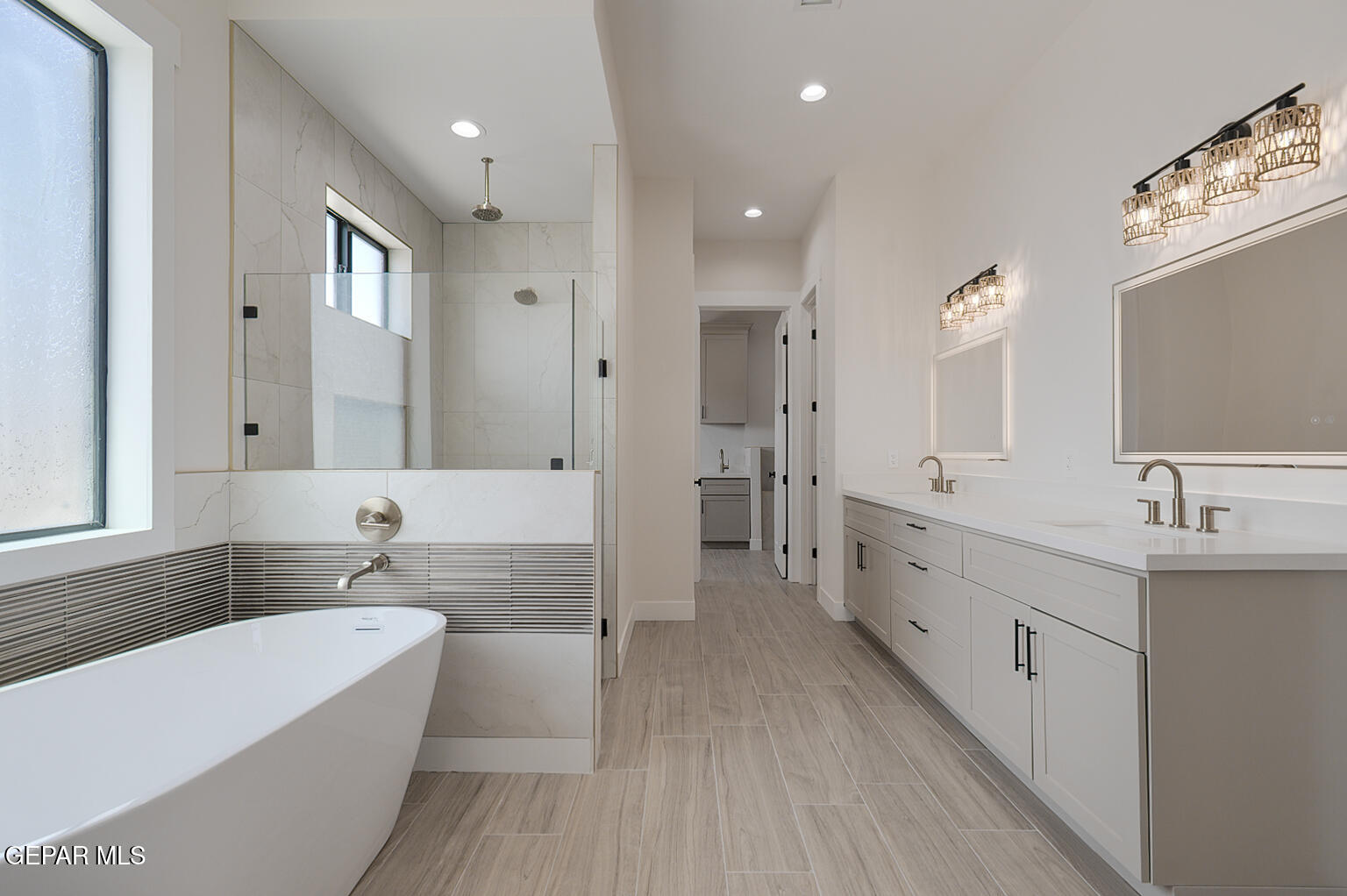 6035 Dusty Prints Road Las Cruces, NM 88007 - Photo 48 of 61 6025-Dusty-Prints-M-Bathroom (1)