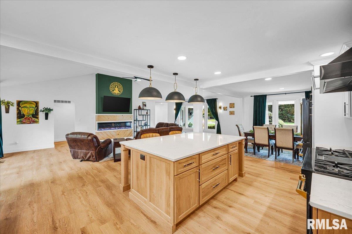 58 Waldheim Road Morton, IL 61550 - Photo 11 of 56