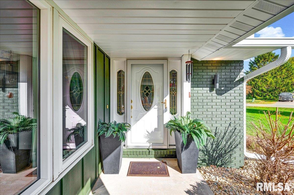 58 Waldheim Road Morton, IL 61550 - Photo 2 of 56