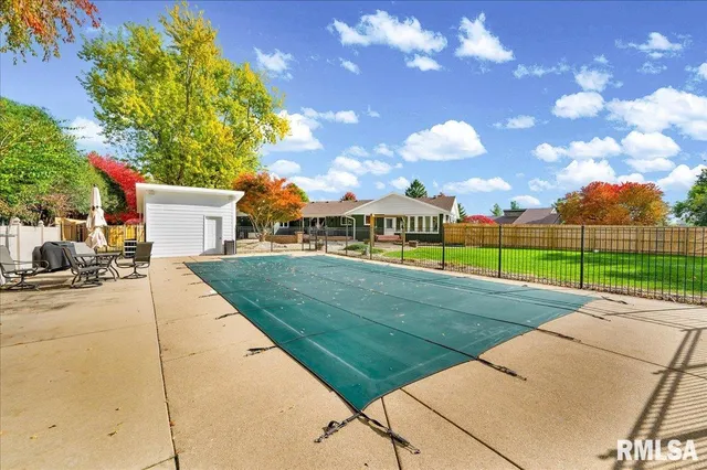 $539,900 | 58 Waldheim Road, Morton, IL 61550