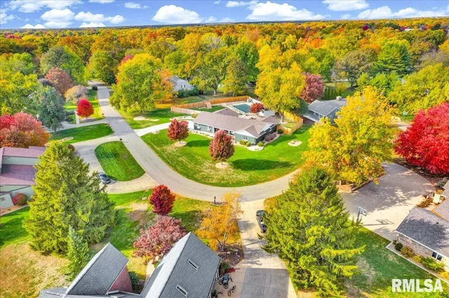 $539,900 | 58 Waldheim Road, Morton, IL 61550