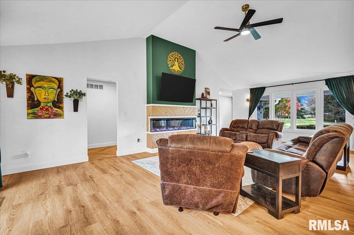 58 Waldheim Road Morton, IL 61550 - Photo 5 of 56