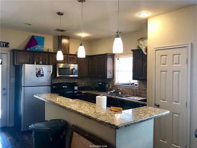 $4,500 | 308 Holik Street, College Station, TX 77840