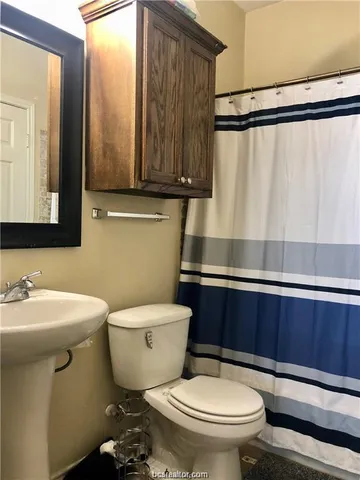 $4,500 | 308 Holik Street, College Station, TX 77840