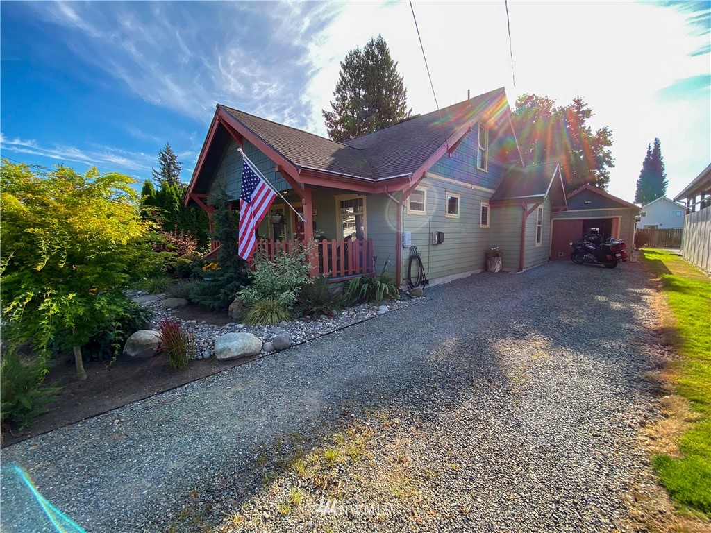 216 Reed Street Sedro-Woolley, WA 98284 - Photo 2 of 32 Gallery Image 2
