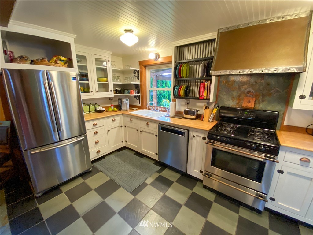 216 Reed Street Sedro-Woolley, WA 98284 - Photo 9 of 32 Gallery Image 9