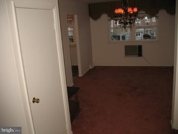 12335 Wyndom Road Philadelphia, PA 19154 - Photo 11 of 19