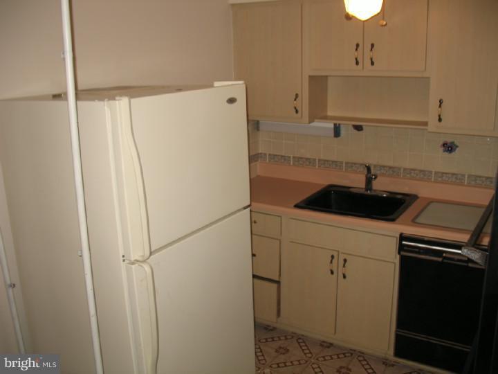 12335 Wyndom Road Philadelphia, PA 19154 - Photo 13 of 19
