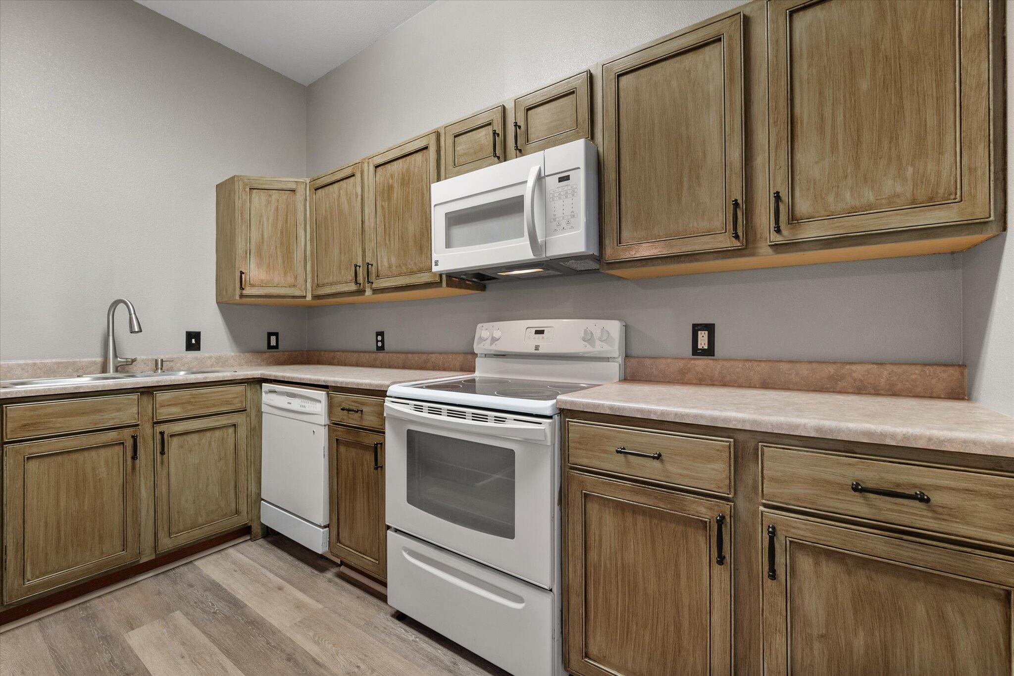 2401 North Cypress Road Lubbock, TX 79403 - Photo 12 of 25 17-2401 N Cypress rd_0140