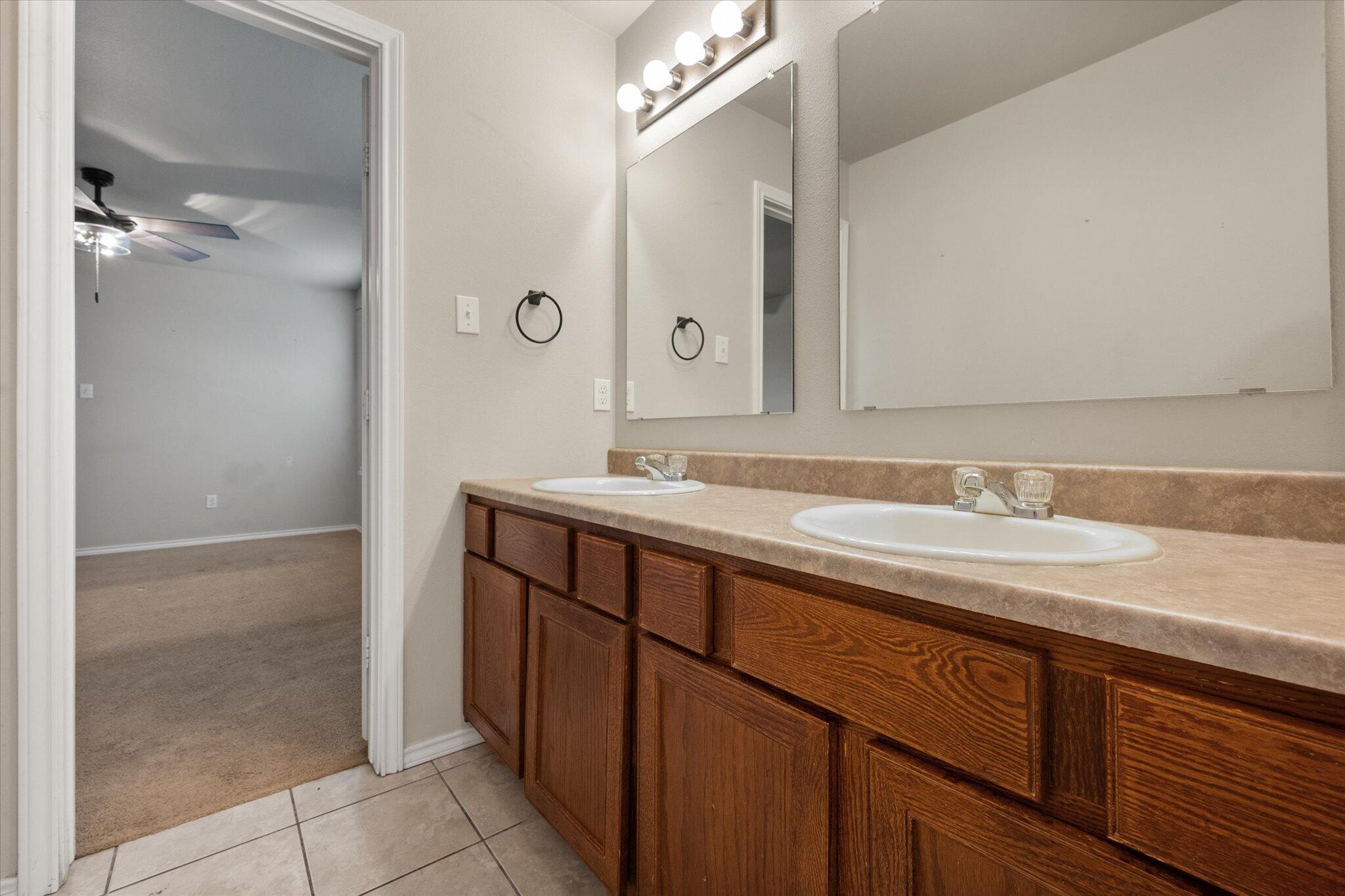 2401 North Cypress Road Lubbock, TX 79403 - Photo 16 of 25 25-2401 N Cypress rd_0190