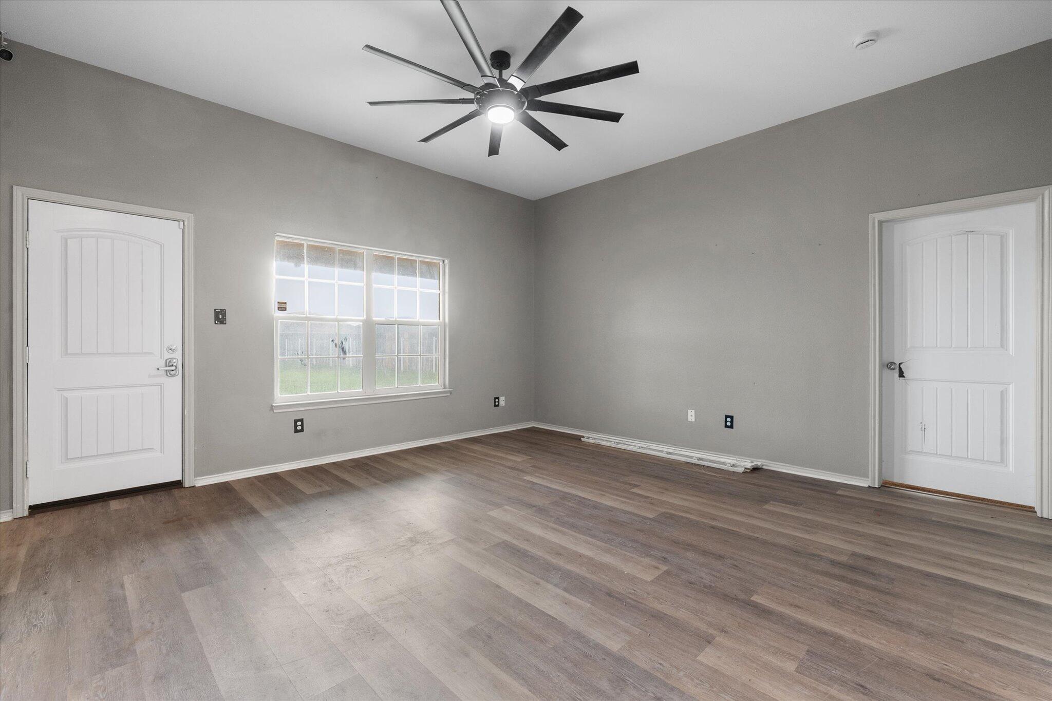 2401 North Cypress Road Lubbock, TX 79403 - Photo 7 of 25 10-2401 N Cypress rd_0100