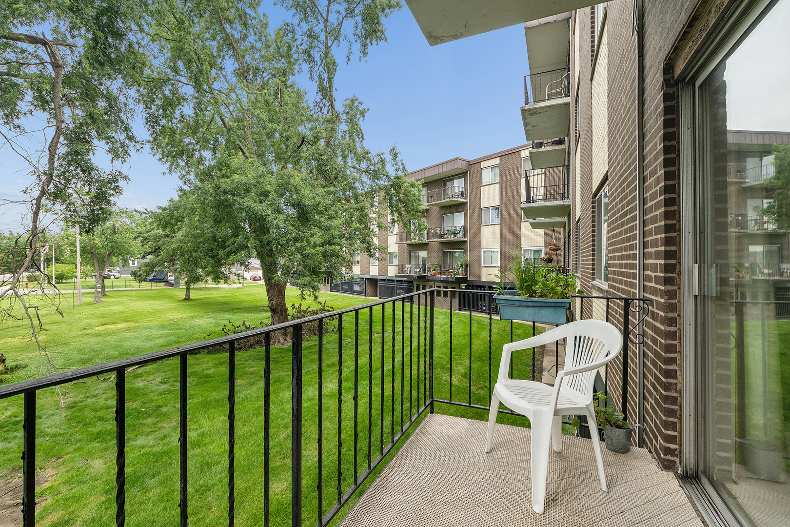 9840 South Pulaski Road, Unit 106 Oak Lawn, IL 60453 - Photo 24 of 31