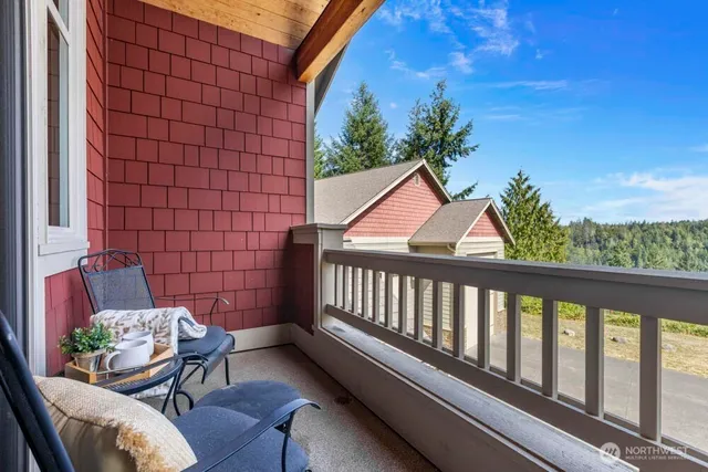 $1,320,500 | 25323 182nd Street East, Orting, WA 98360