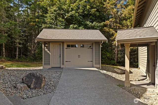 $1,320,500 | 25323 182nd Street East, Orting, WA 98360