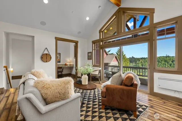 $1,320,500 | 25323 182nd Street East, Orting, WA 98360