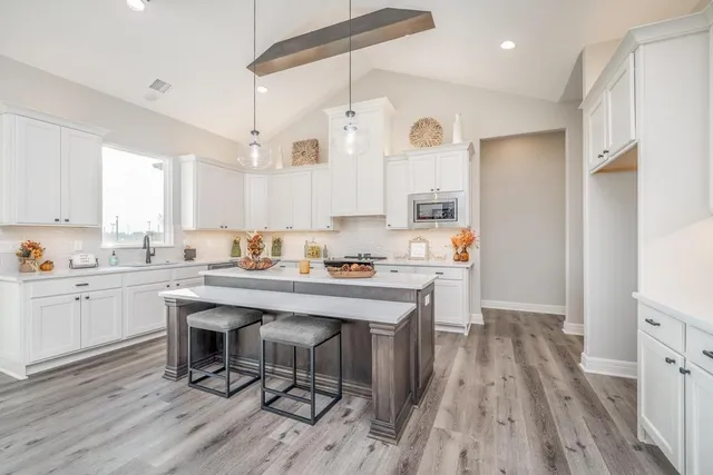 $429,000 | 1422 Emerald Valley Drive, Mulvane, KS 67110