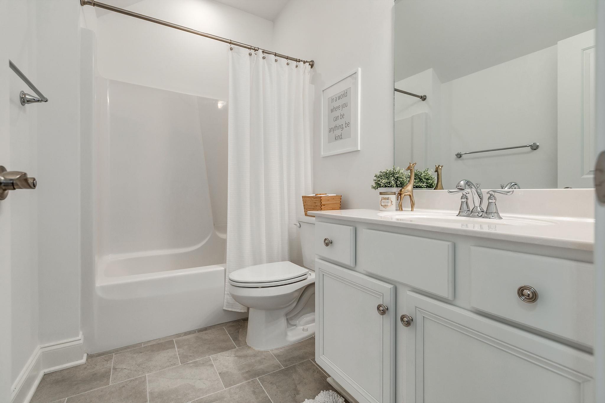 537 Alfred Ladd Road East Franklin, TN 37064 - Photo 22 of 28 Bath attached to bedroom 3
