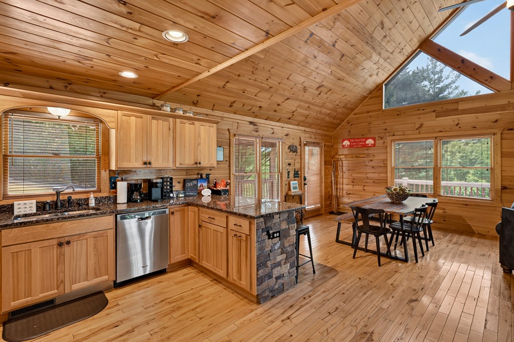 573 Weaver Creek Way Blue Ridge, GA 30513 - Photo 12 of 27