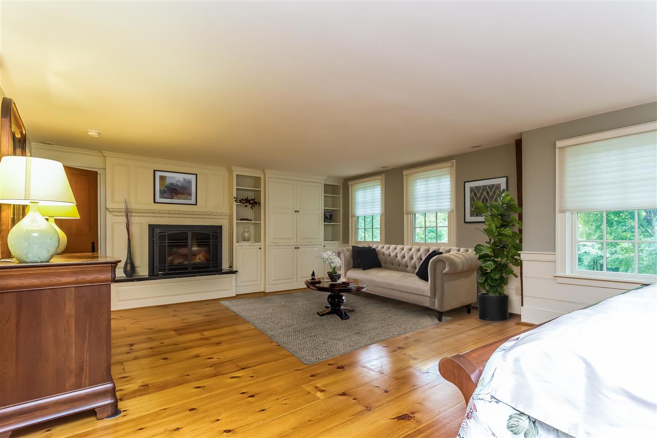 366 Wallace Road Bedford, NH 03110 - Photo 21 of 40 Gallery Image 21