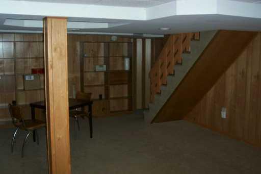 2002 Borland Road Pittsburgh, PA 15243 - Photo 6 of 7