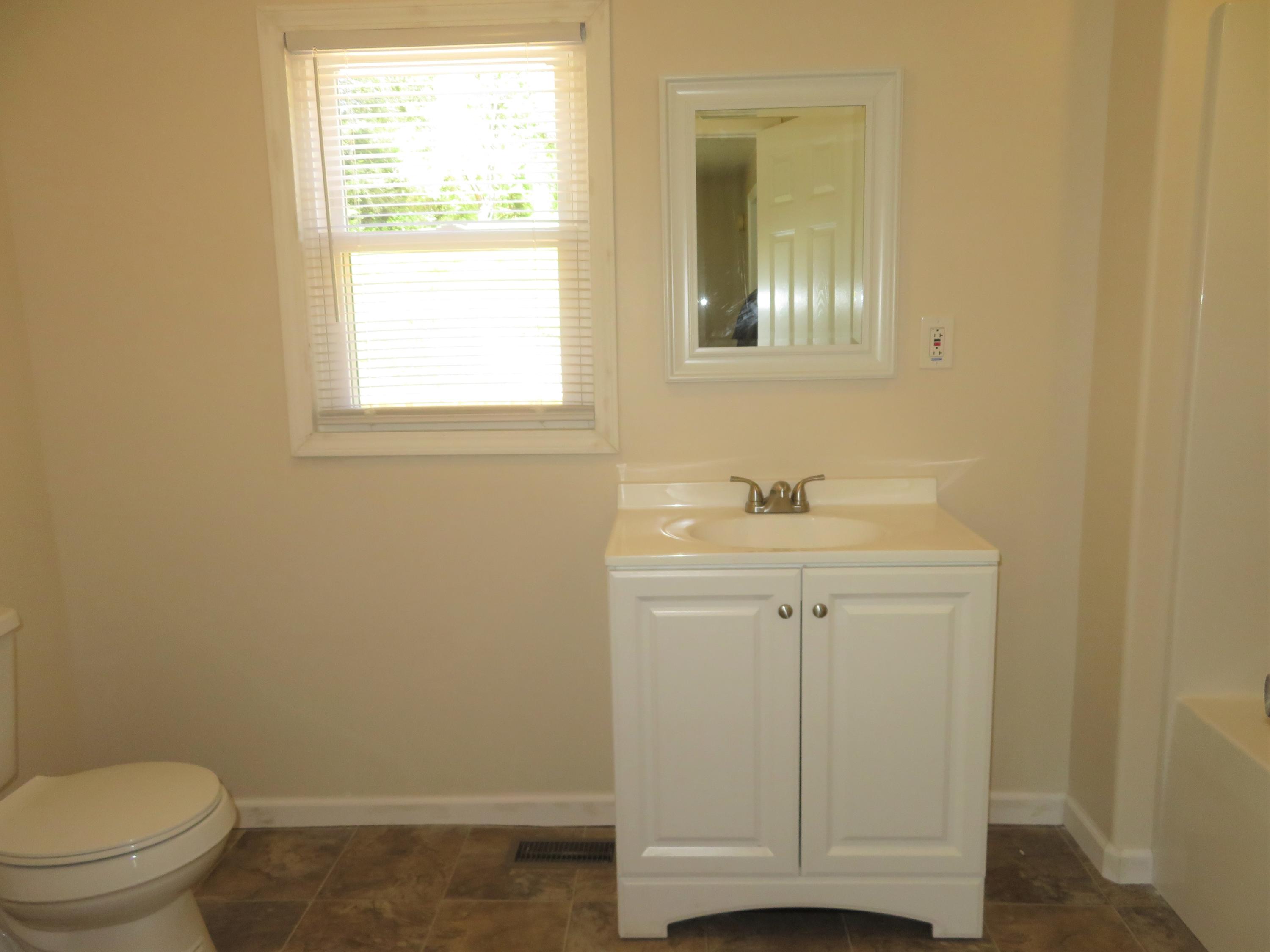 1718 Rock Springs Road Kingsport, TN 37664 - Photo 7 of 18 IMG_9123