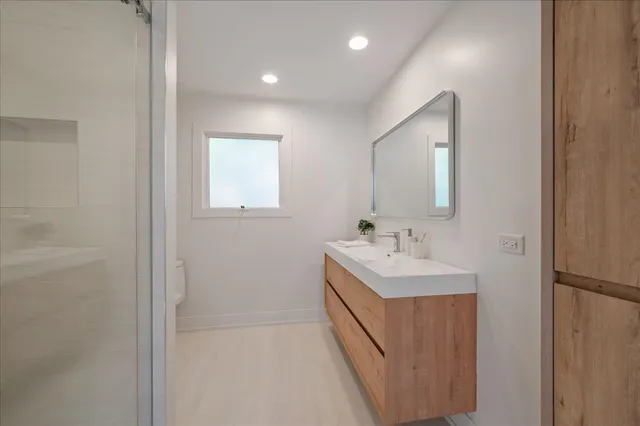 $1,599,000 | 1666 Cloverdale Avenue, Highland Park, IL 60035