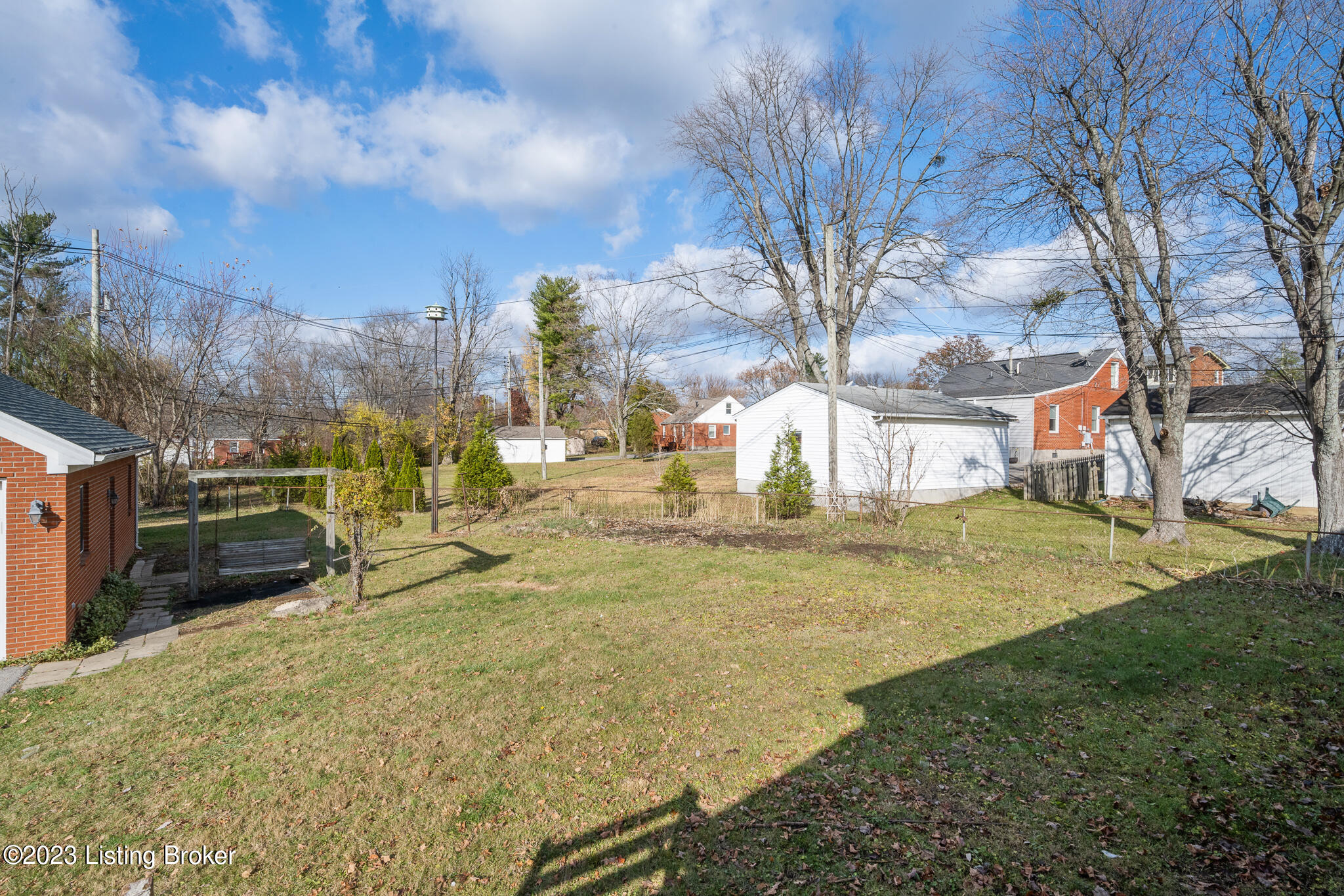 12215 Hardwick Road Louisville, KY 40243 - Photo 31 of 37 12215 Hardwick Rd-44