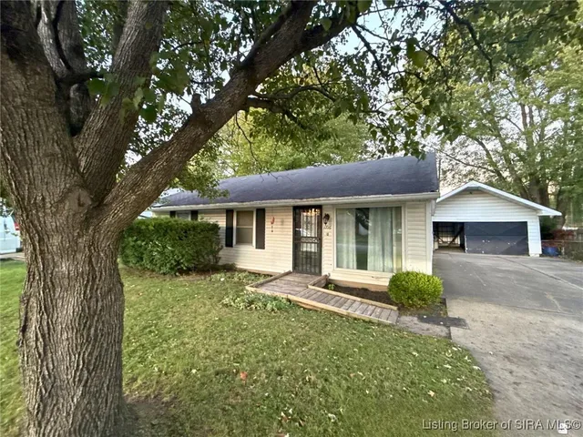 $164,000 | 1716 Marlowe Drive, Clarksville, IN 47129
