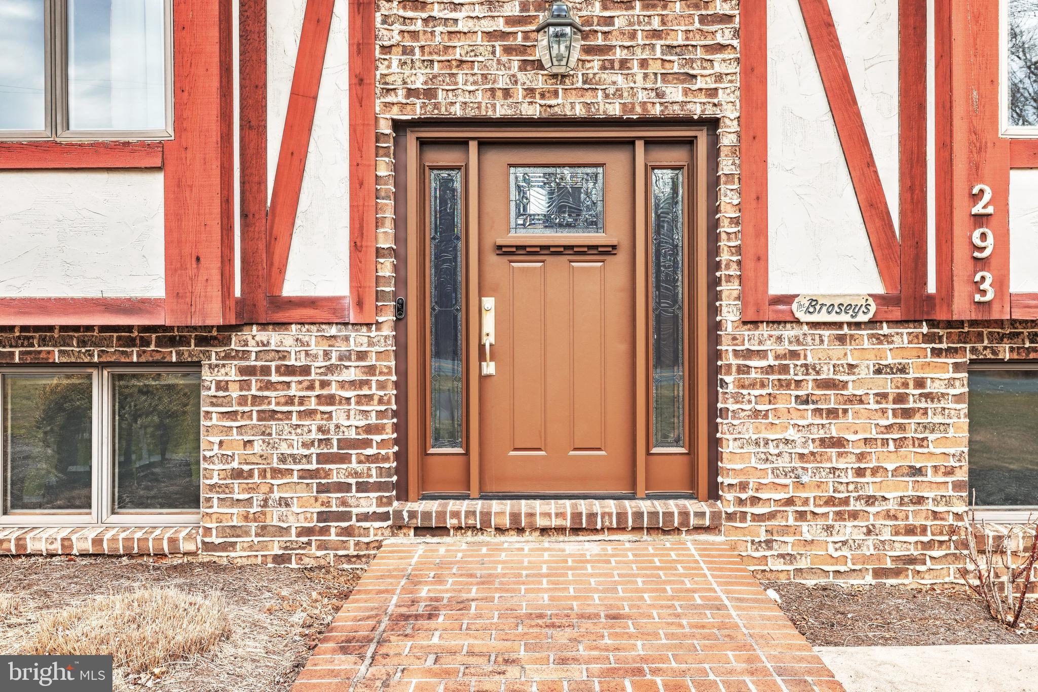 293 Shultz Road Lancaster, PA 17603 - Photo 4 of 51 Gallery Image 4