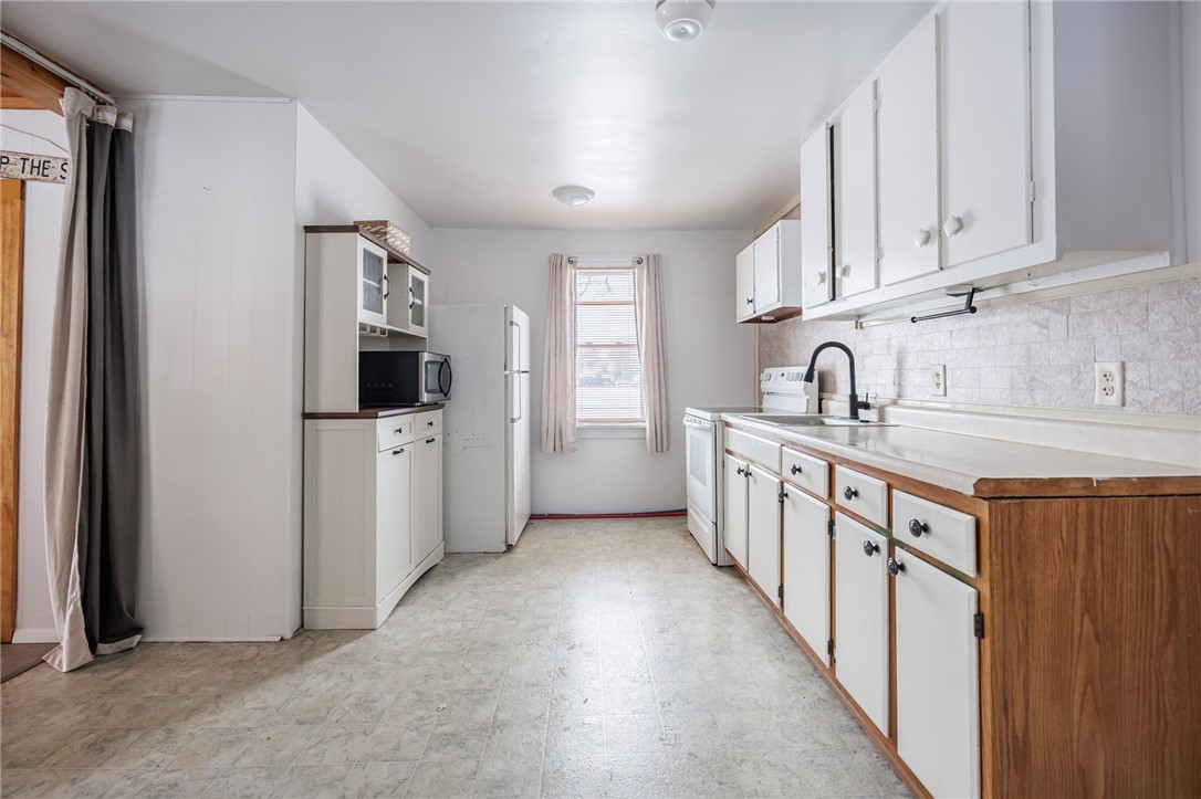 9371 Leroy Island Road Huron, NY 14590 - Photo 10 of 17