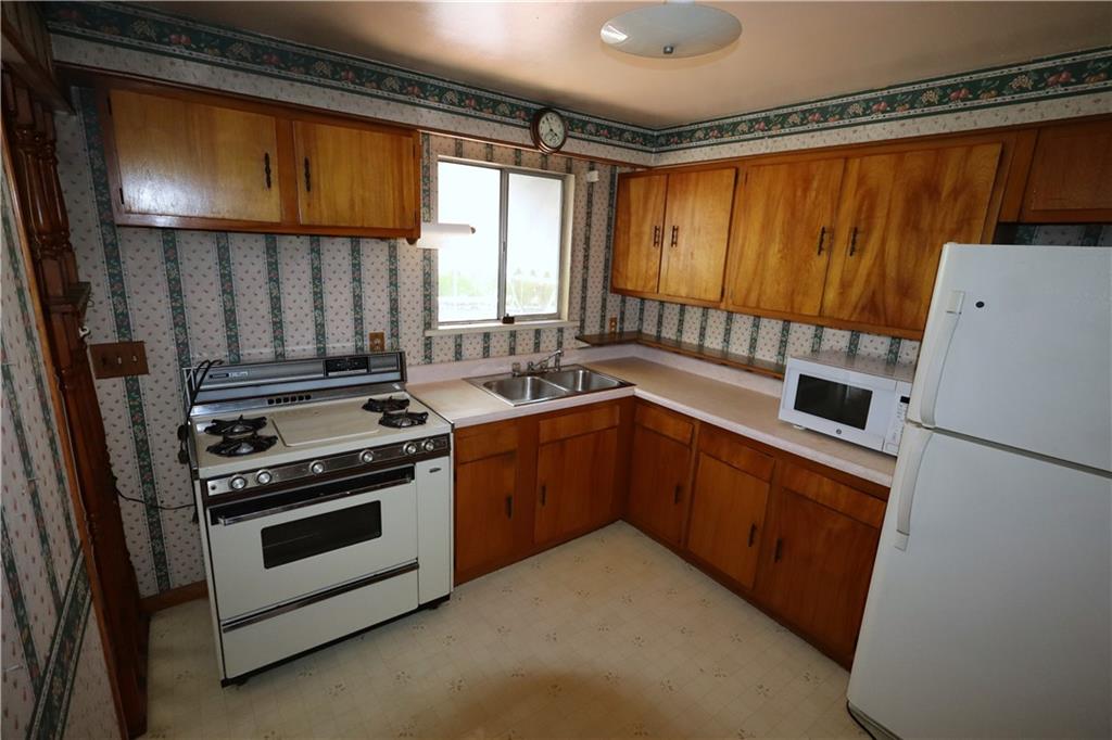 123 Eckstein Road Renfrew, PA 16053 - Photo 8 of 18 Gallery Image 8