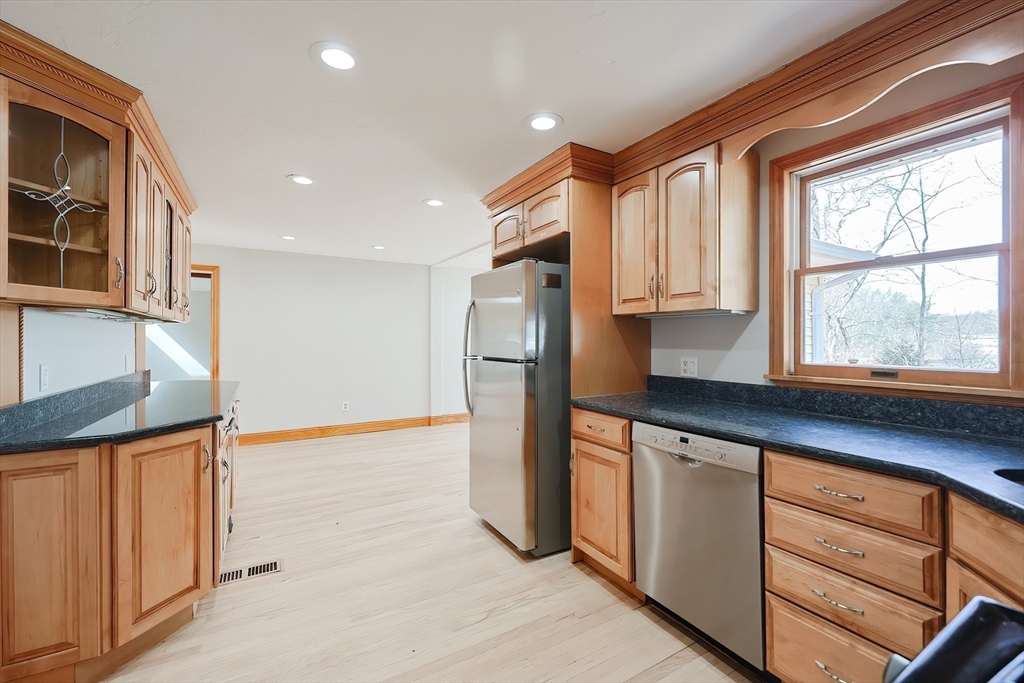 149 Carpenter Road Walpole, MA 02081 - Photo 11 of 42