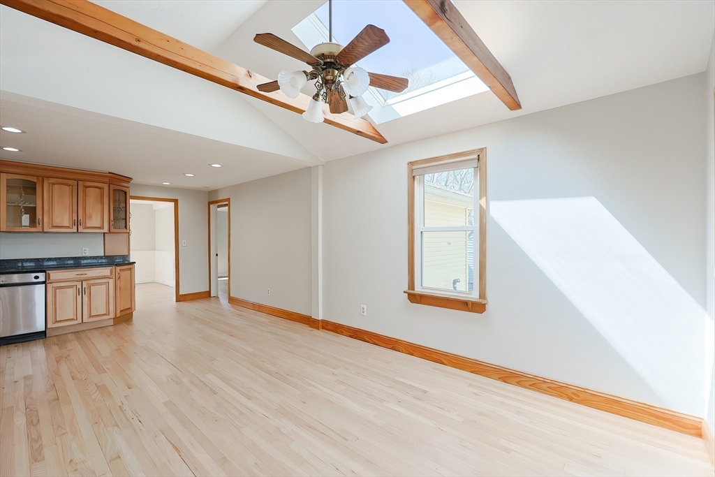 149 Carpenter Road Walpole, MA 02081 - Photo 7 of 42