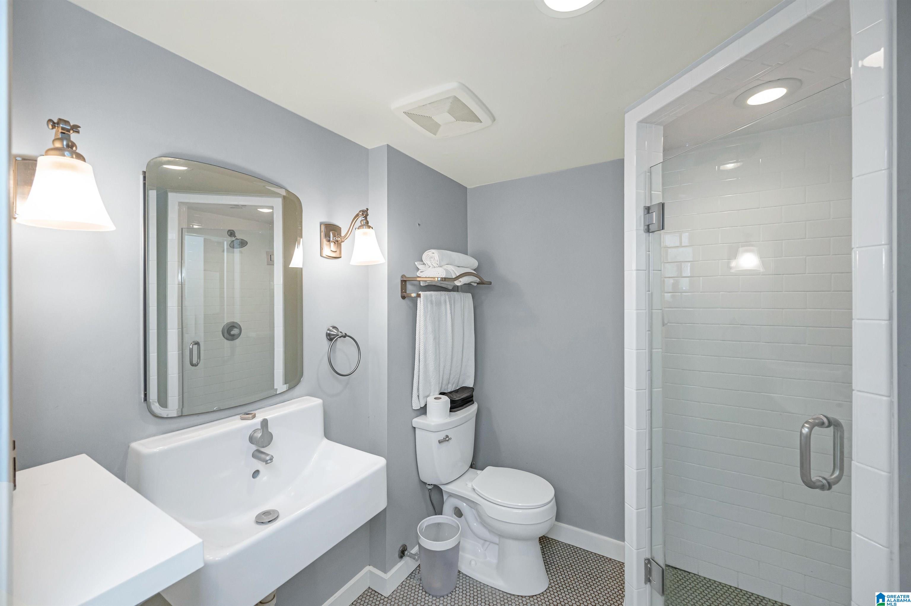 1733 Wellington Road Birmingham, AL 35209 - Photo 45 of 55