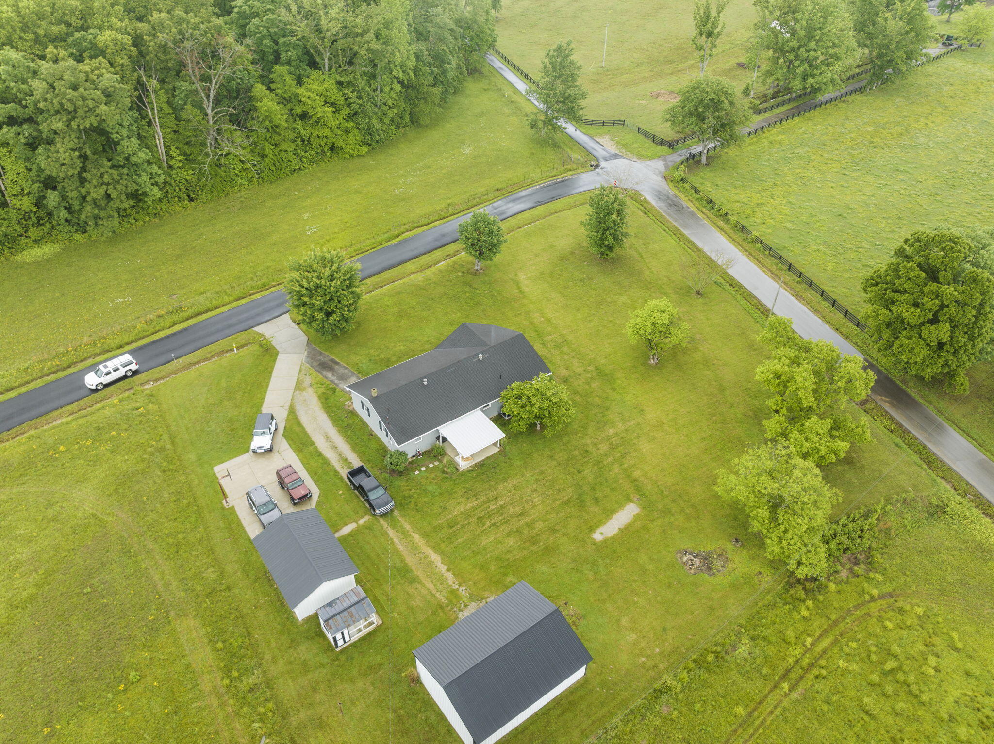 525 Tabor Road Jeffersonville, KY 40337 - Photo 40 of 44 7-web-or-mls-Copy of DJI_0477