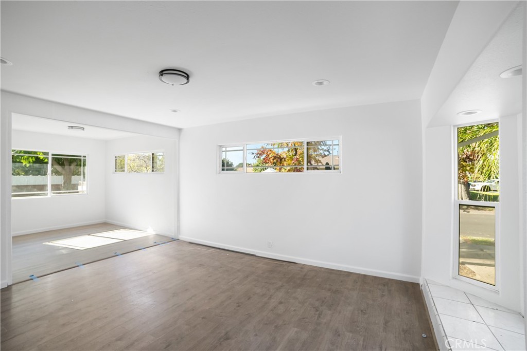 20554 Valerio Street Winnetka, CA 91306 - Photo 4 of 12 an empty room with windows