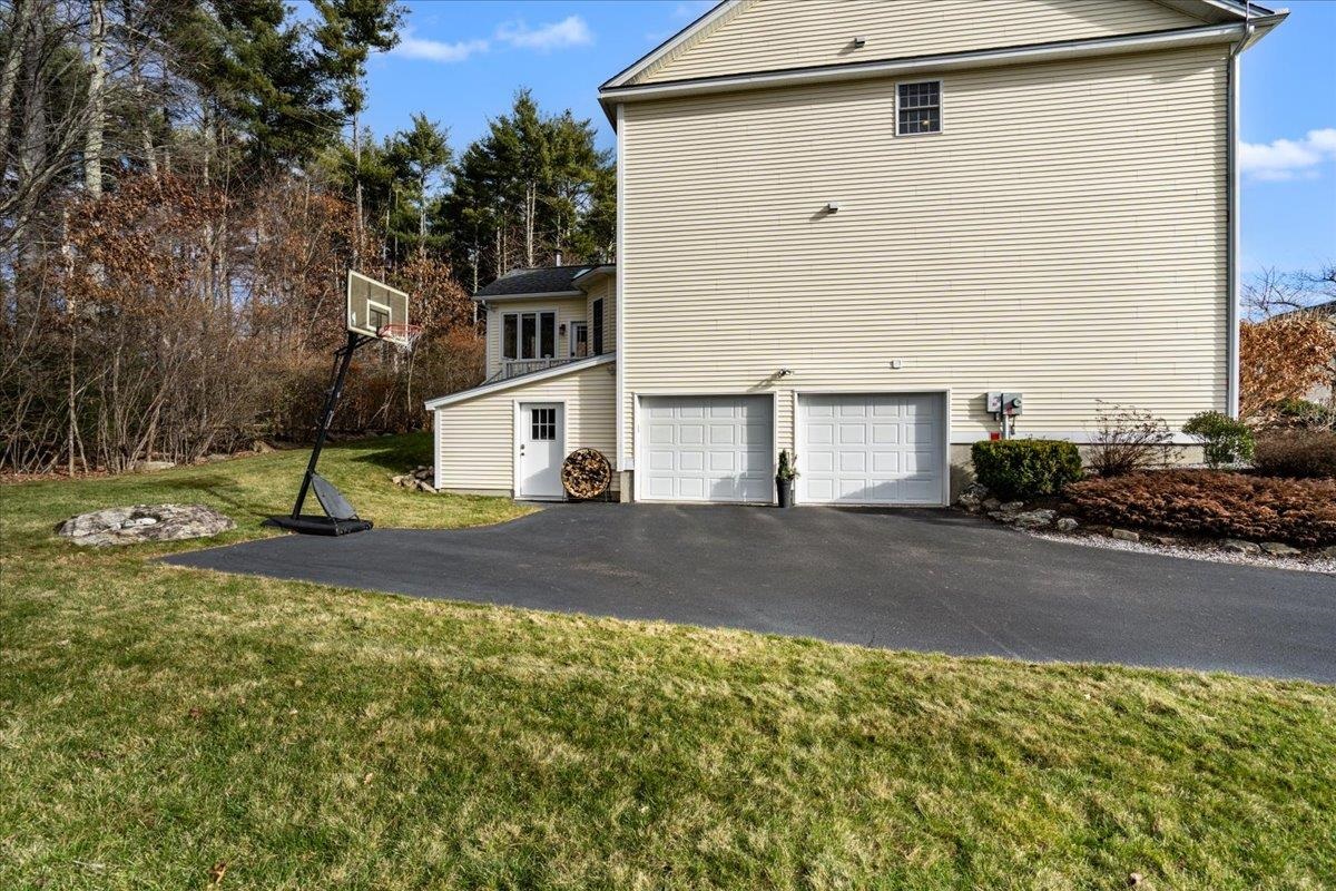 8 Grapevine Road Merrimack, NH 03054 - Photo 30 of 45
